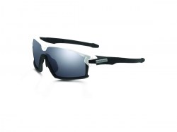 F90-matt-black-white_Alta4