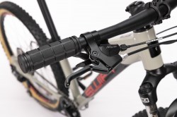 SwiftCarbon.Grom-247